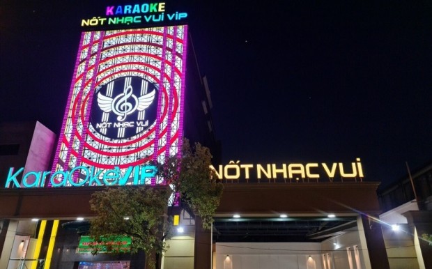Quán karaoke tại thành phố Hồ Chí Minh mở cửa trở lại sau dịch Covid